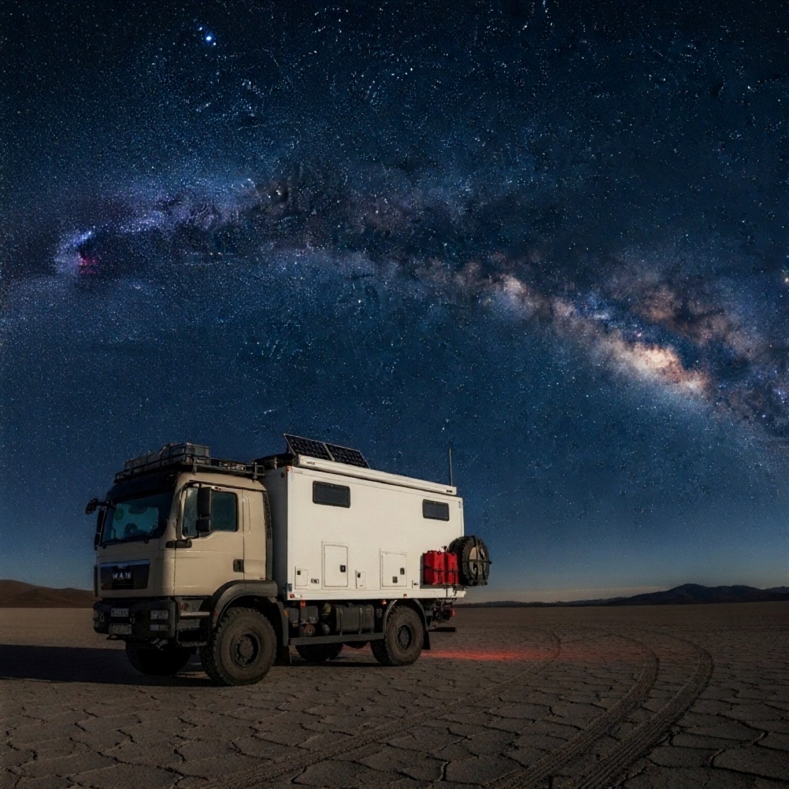 Family Expedition Vehicle, 31 of 35